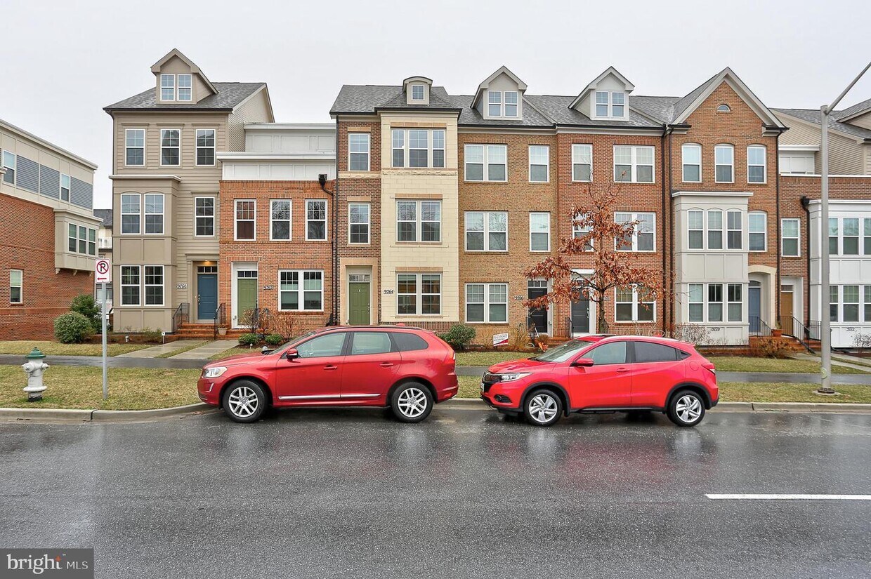 9764 Fields Rd, Gaithersburg, MD 20878 Townhouse for Rent in