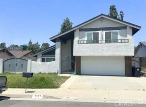 Building Photo - 1525 Meadow Glen Rd