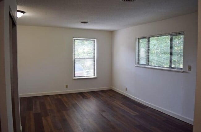 Foto del interior - 508 W White St