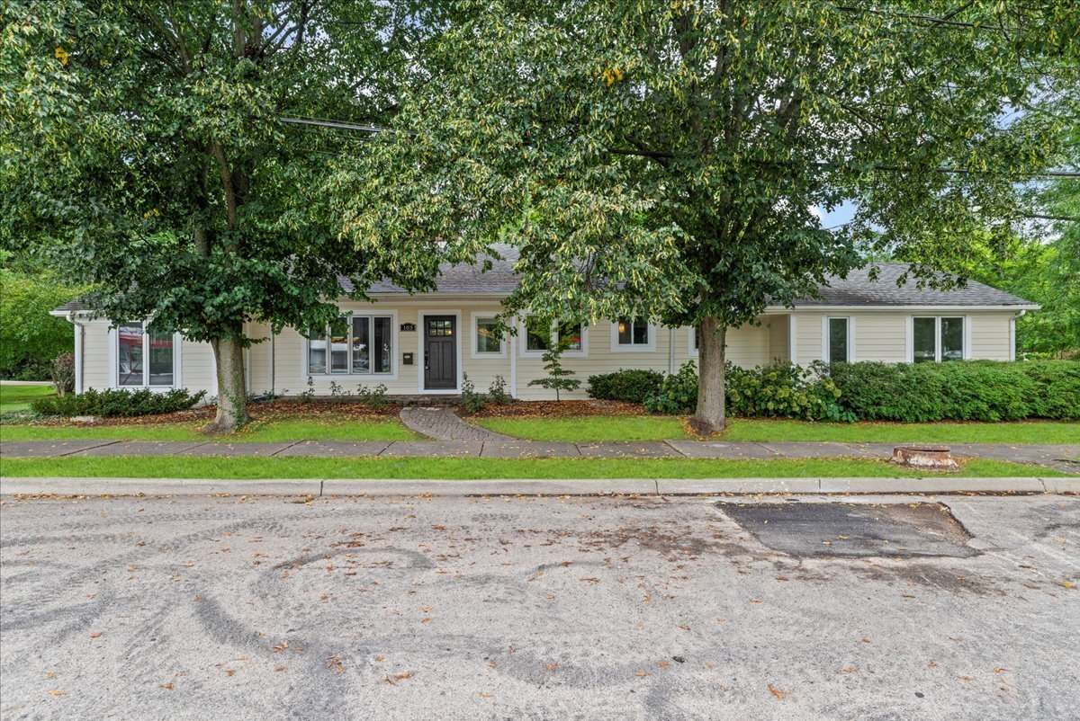 Foto principal - 103 Harding Ave