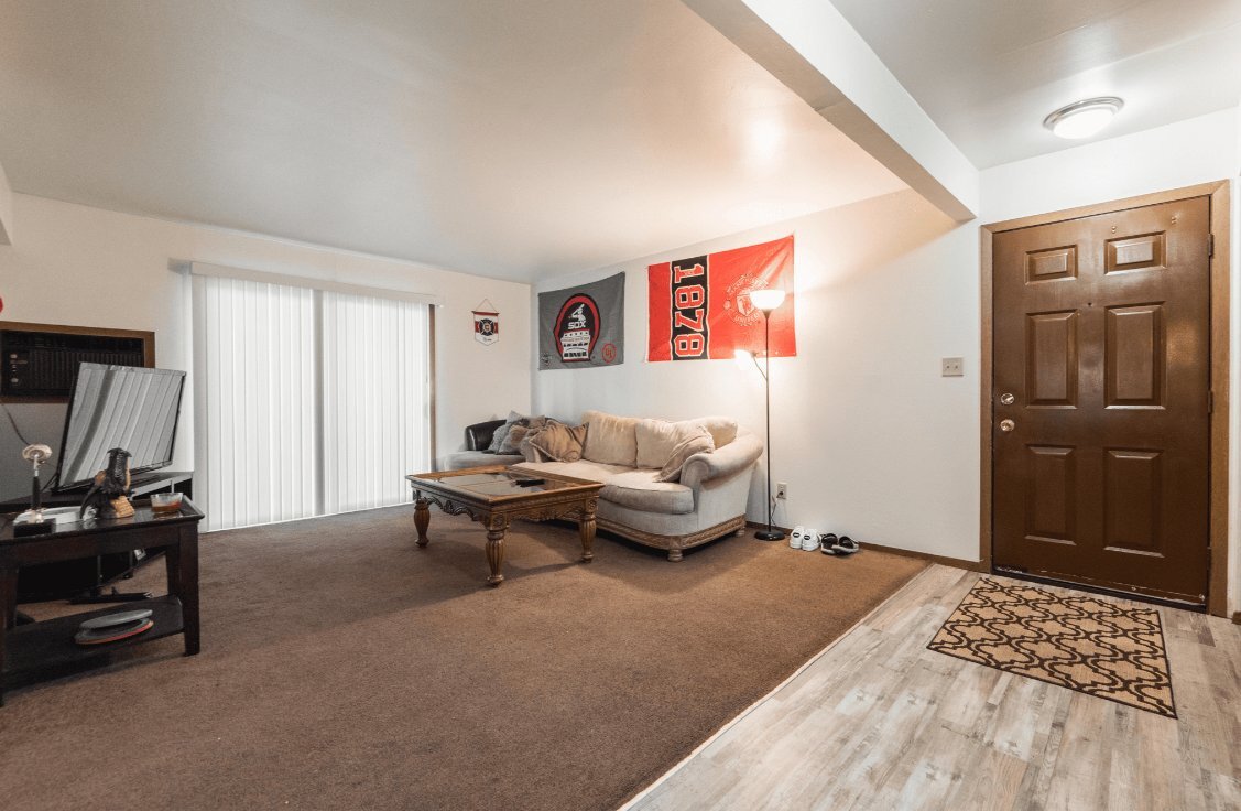 Building Photo - 822 Edgebrook Dr