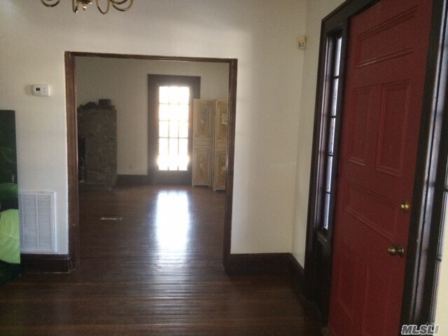Foto del edificio - 12 Walnut Rd