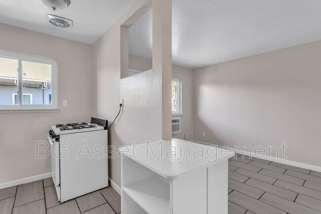 Foto del edificio - 728 Darina Ave