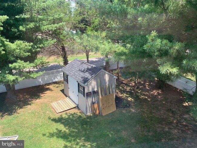 Building Photo - 15114 Bernadette Ct