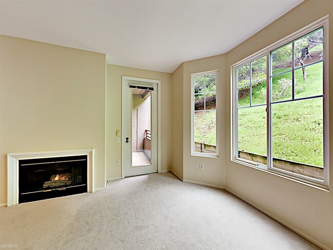 Building Photo - 2 br, 2 bath  - 200 Caldecott Ln Unit 108