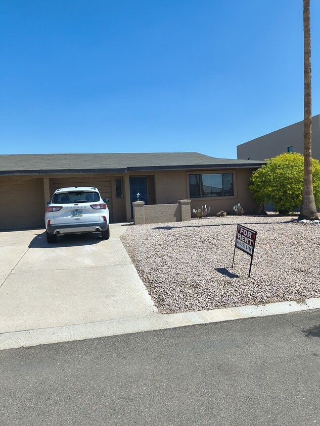 Primary Photo - 16916 E Salida Dr