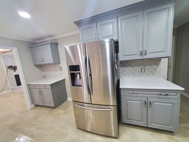 Foto del edificio - 638 Tanglewood Dr