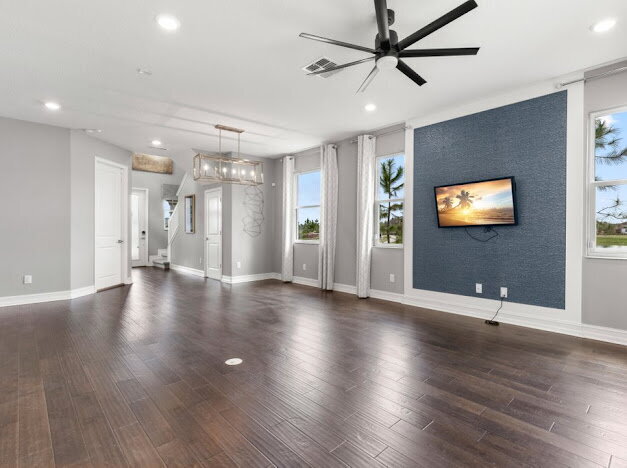 Building Photo - "Estancia 3-Bed Sanctuary with Granite Finishes and Scenic Views in Wesley Chapel"