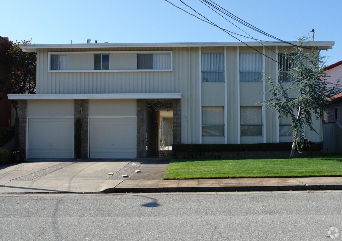 Foto del edificio - 121 24th Ave
