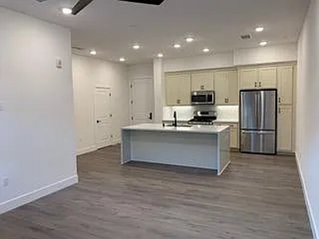 Foto del edificio - Beautiful New 2/2 Apartment in The Cannery. Move-in Special - $500 Off 1st Month's Rent