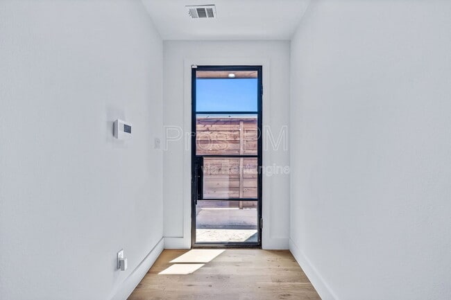 Photo - 410 Avenue L Townhome