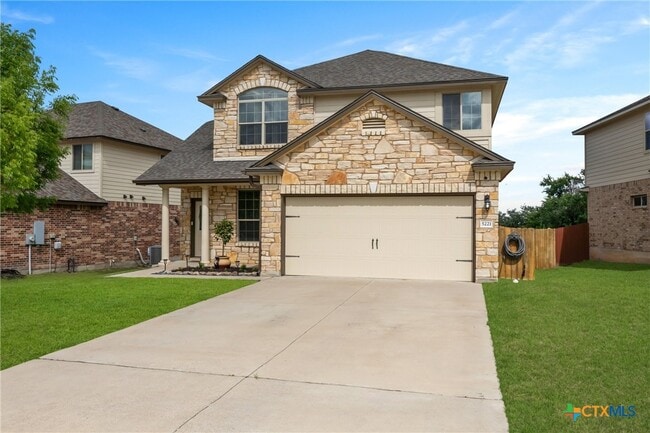 Building Photo - 5221 Cicero Dr