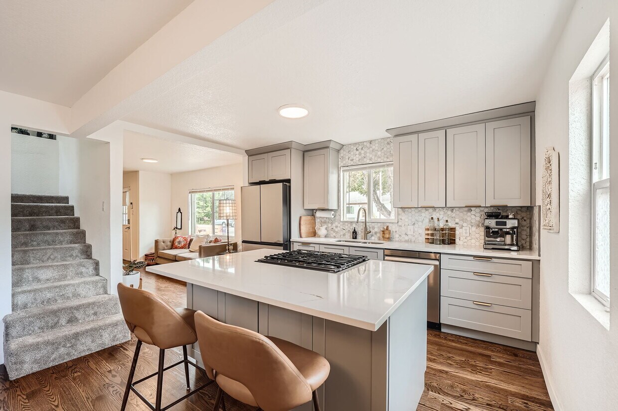 Foto principal - 4870 Tejon St