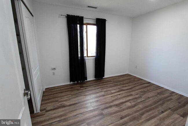 Foto del edificio - 912 Aspen Dr