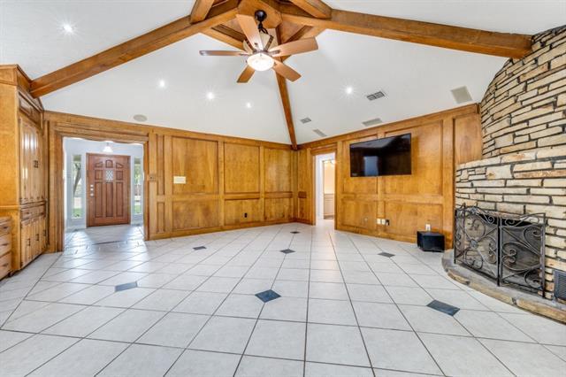 Building Photo - 1038 Trophy Club Dr