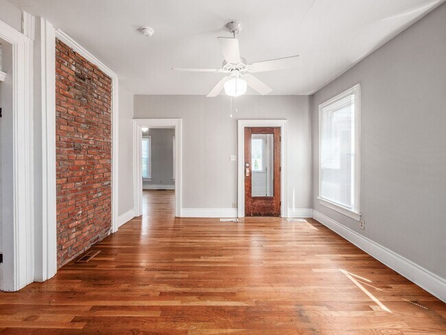 Building Photo - 193 E 2nd Ave