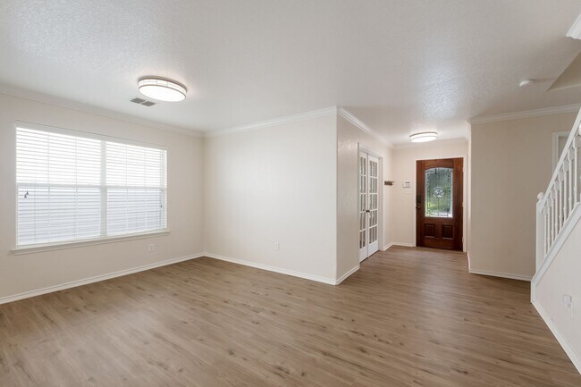 Foto del edificio - 6767 Wayman Ridge