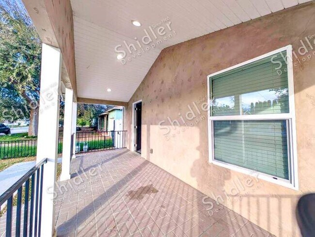 Foto del edificio - Patio Home with a Fresh Interior