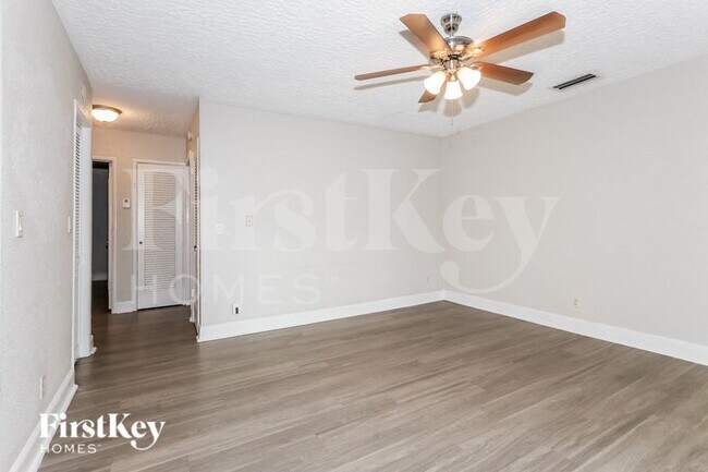 Foto del edificio - 127 2nd St