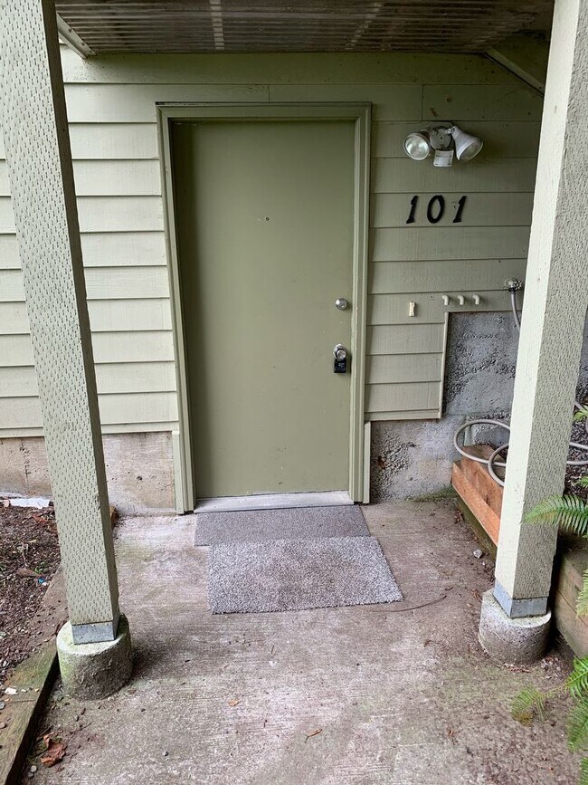 Building Photo - 785 South Vesper Way - 101