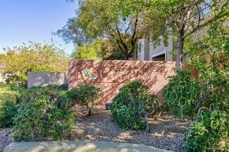 Building Photo - 905 Domnus Ln