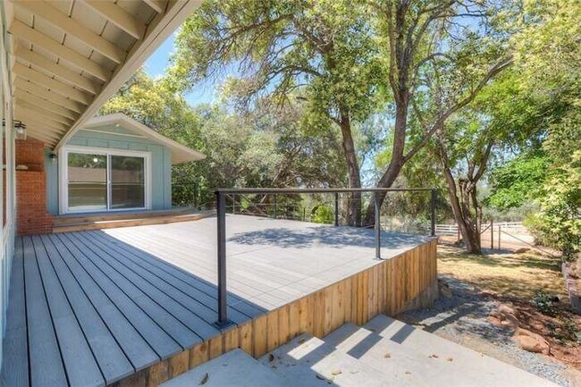 Building Photo - 271 Canyon Highlands Dr