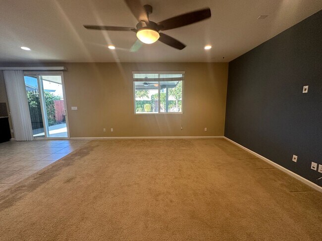 Foto del edificio - SOLAR