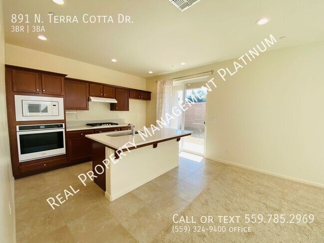 Building Photo - $1,995 New Reduced Price!  3 Bedroom Home ...