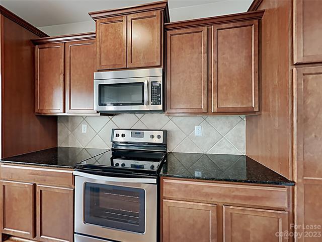 Building Photo - 519 Landis Oak Way