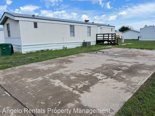 Building Photo - 3 br, 2 bath House - 3300 Voight Blvd Lot #81