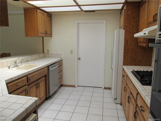 Building Photo - 3 br, 3 bath House - 309 E Las Flores Ave