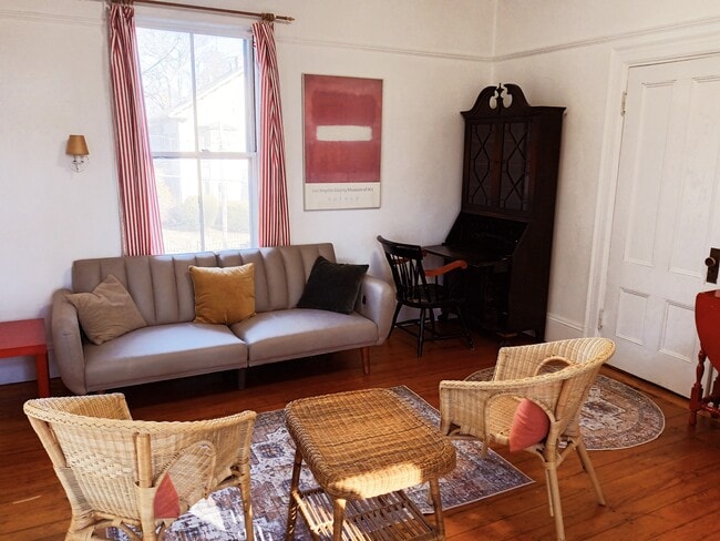 Building Photo - 53 Crescent Ave