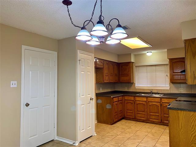 Foto del edificio - 10828 Tall Oak Dr