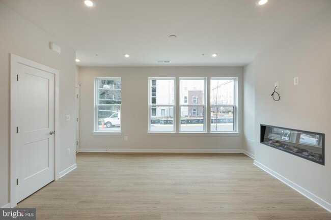 Building Photo - 2341 LIBERTY Loop