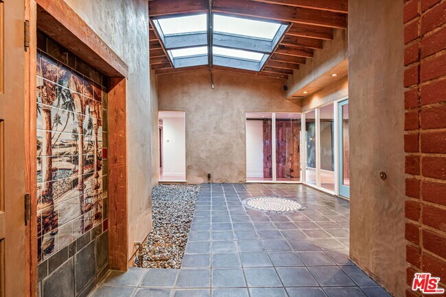 Building Photo - 16141 Bayberry Pl
