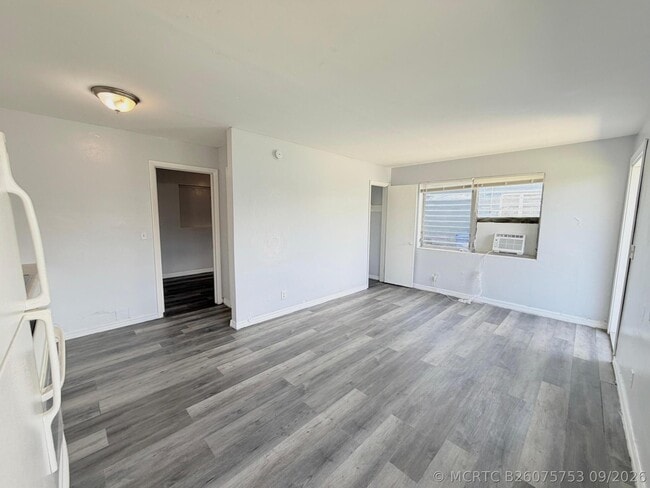 Building Photo - 113 E 27th St