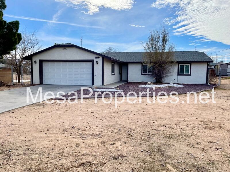 18031 Manzanita St, Hesperia, CA 92345 House for Rent in Hesperia, CA