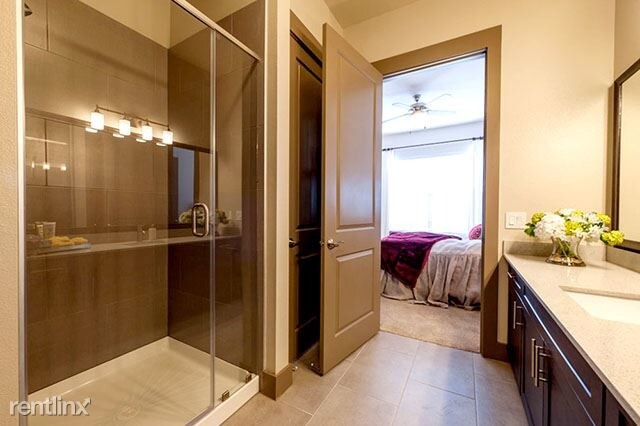 Building Photo - 1 br, 1 bath Condo - 150 Gessner Rd 524