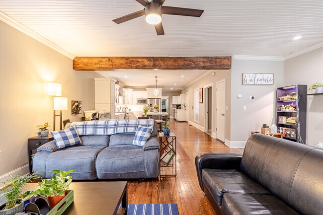 Foto del edificio - 3105 Yadkin Ave