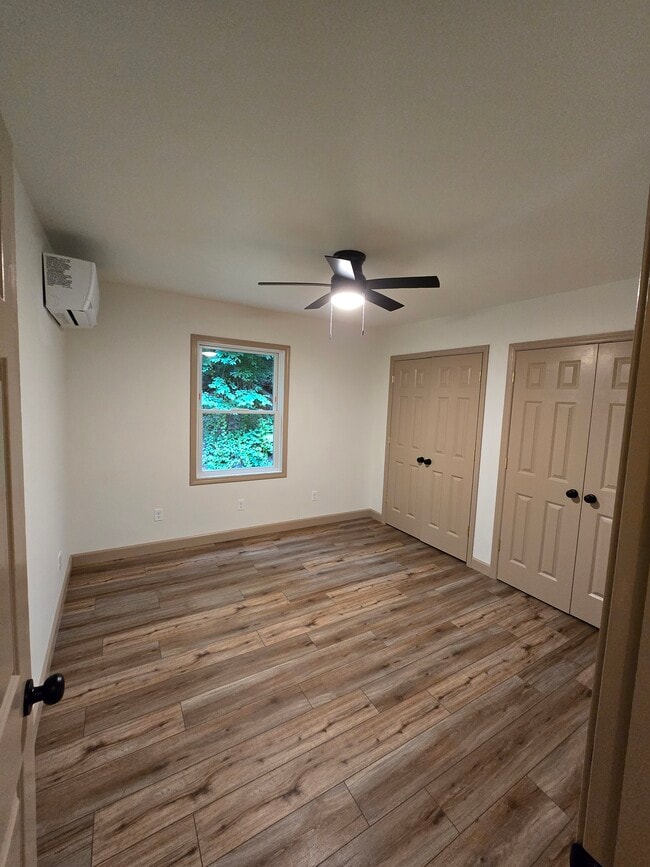 Building Photo - 135 Doe Fork Ln