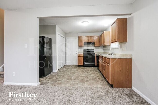 Foto del edificio - 3265 Blue Ash Ln