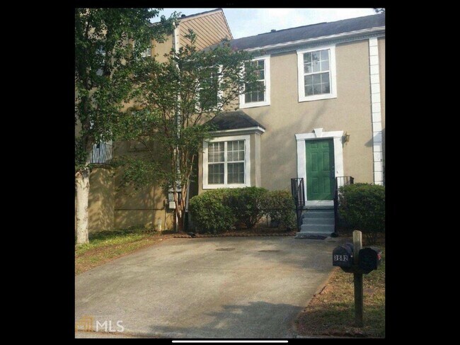 Building Photo - 3682 Regency Park Dr
