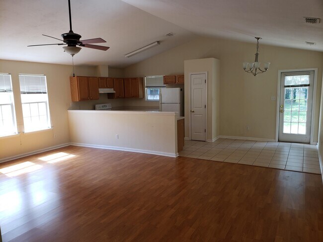 Building Photo - 5517 Green Meadows Ct