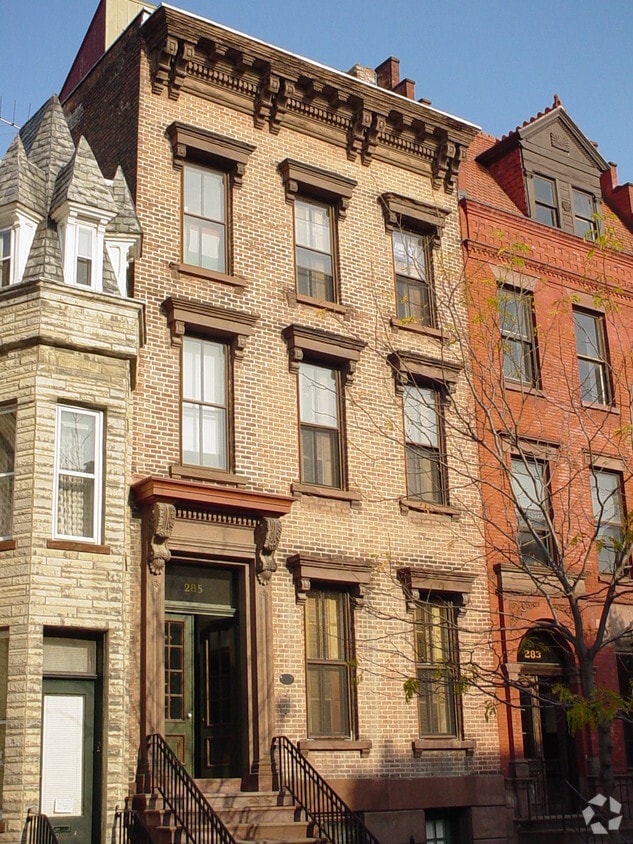 Building Photo - 285 State St