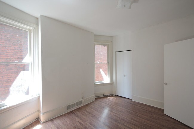 Building Photo - 302 S Trenton Ave