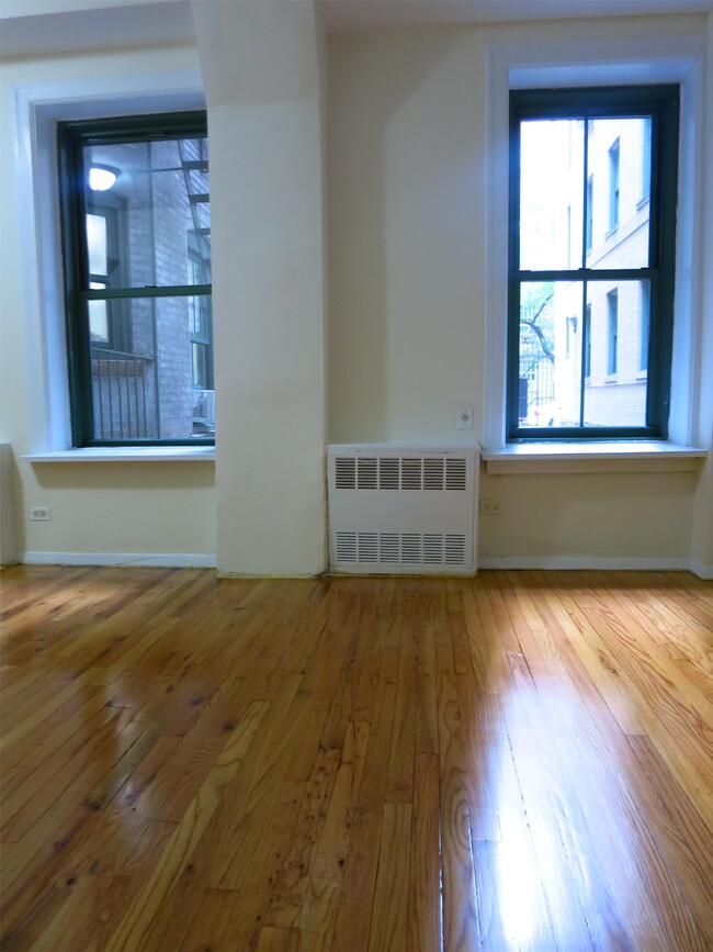 Foto del edificio - 511 E 78th St