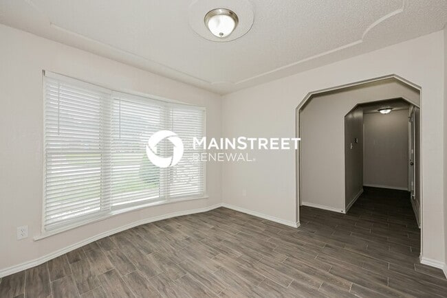 Building Photo - 3 Bedroom Pet-Friendly Home in BEDFORD, TX...
