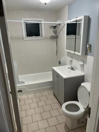 Foto del edificio - 132 Homes Ave