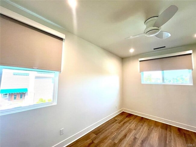 Foto del edificio - 323 Flint Ave