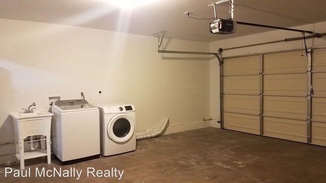 Building Photo - 3 br, 2 bath House - 875 Narwhal Street